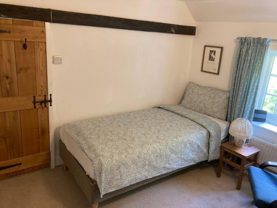 Ashdown Forest Character Cottage, 18Th Century Crowborough Bagian luar foto